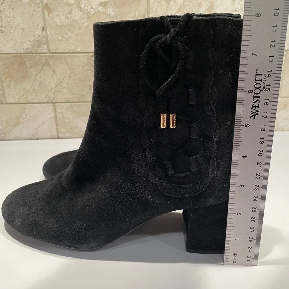 Cole Haan Black Suede Block Heel Ankle Boots Scalloped Lace Detail Size 9B‎